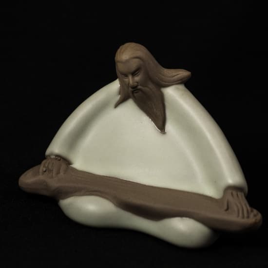 Фигурка жуяо "Музыкант"