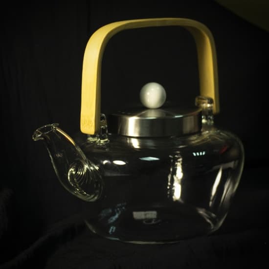 Чайник Стеклянный 1 литр, бамб. ручка, метал. крышка